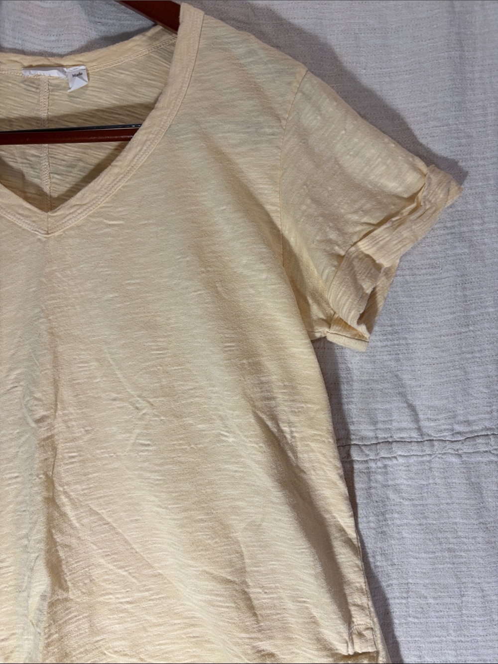 Wilt Pale Yellow V-Neck Short Sleeve Tee 100% Cotton Asymmetrical Hem USA made - Picture 4 of 11
